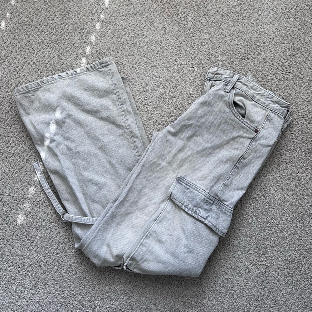 Zara Light Gray Denim Cargo Jeans